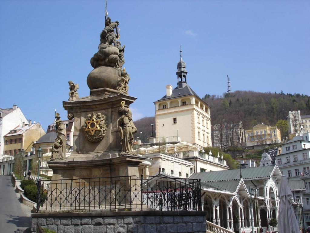 Zlaty Sloup Hotel Karlovy Vary Exterior photo